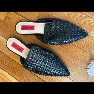 Black woven mules